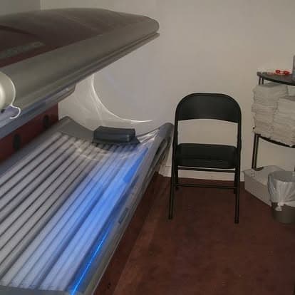 Tanning bed room at Collbran Fitness